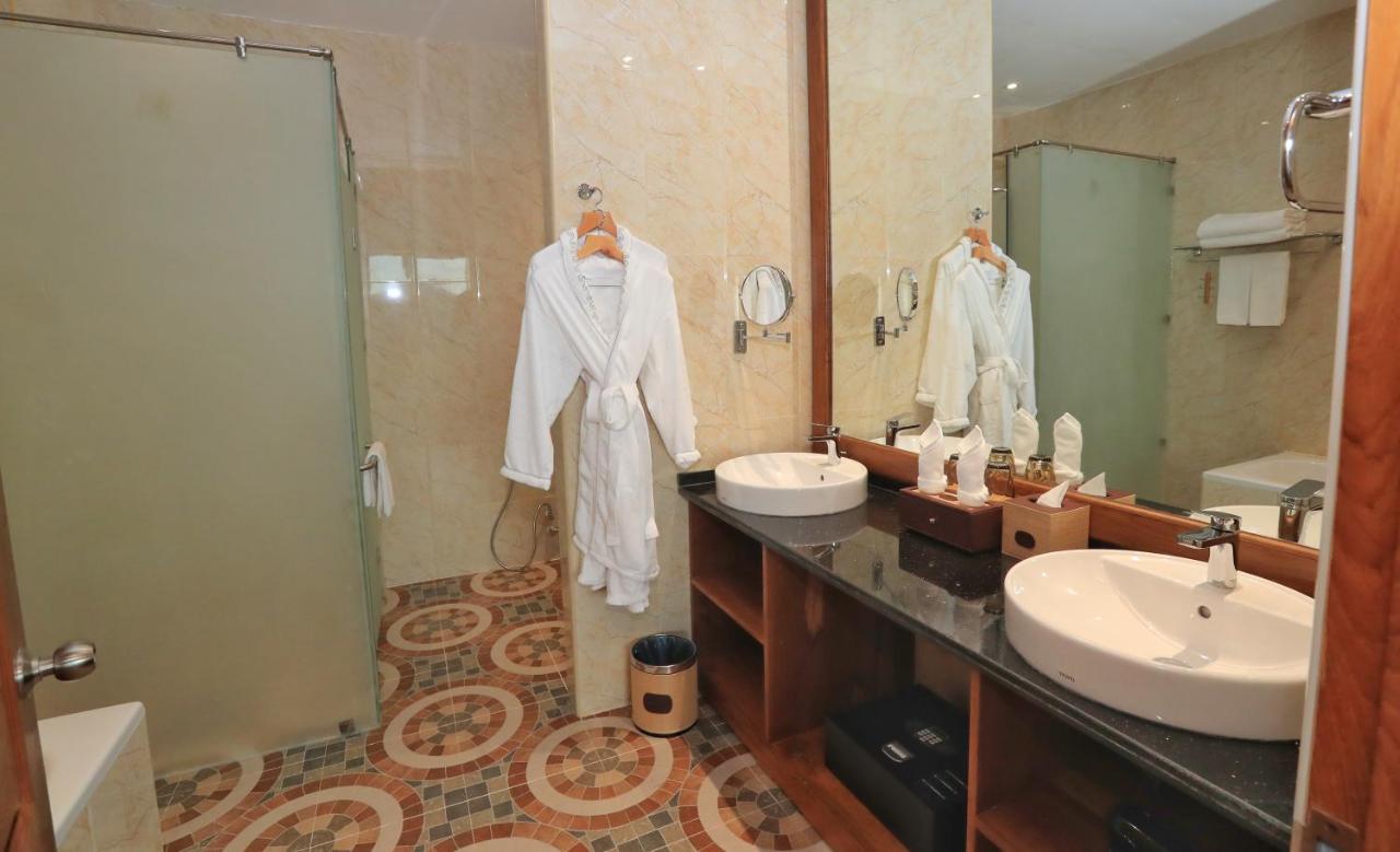 Sunset Palace View Suites Mandalay Exterior photo